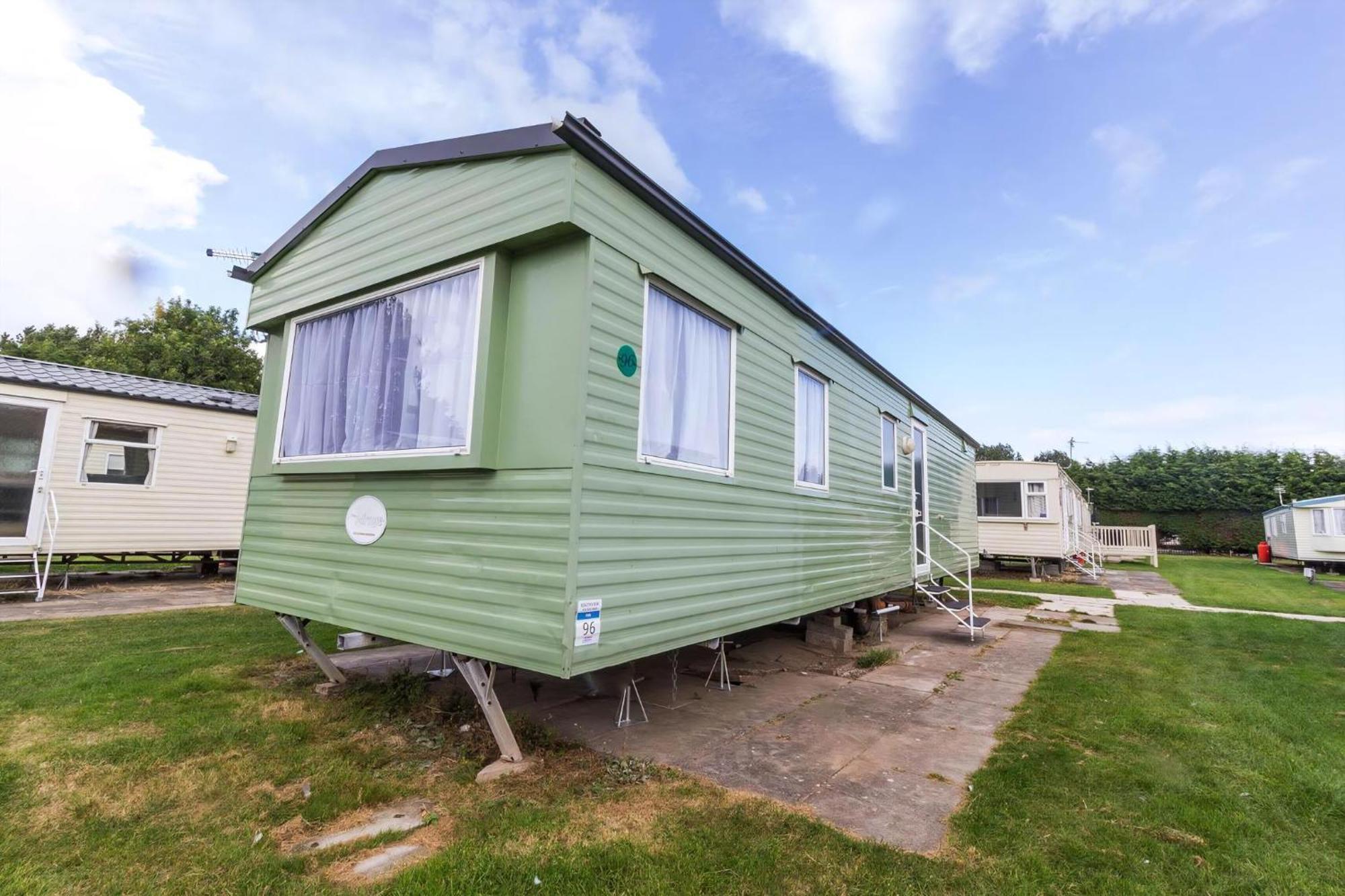Great 8 Berth Caravan For Hire In Skegness Ref 33069F Exterior foto